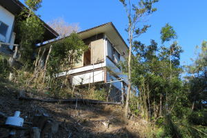 宇佐美みのりの村・高台の平家建|6帖洋室から6帖和室へ 宇佐美みのりの村・高台の平家建|6帖洋室から6帖和室へ