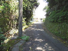 宇佐美みのりの村・売り土地|南側の道路