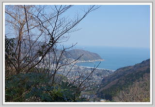 �F�����݂̂�̑��E����y�n